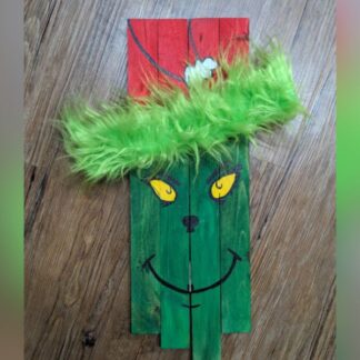 Kids Paint Craft, Age 6+</br>"Wood Pallet Grinch"</br>Tue Nov 26</br>4:30pm - 5:30pm